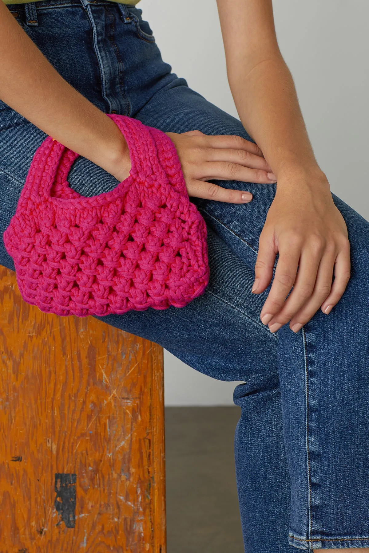 BENNIE CROCHET BAG