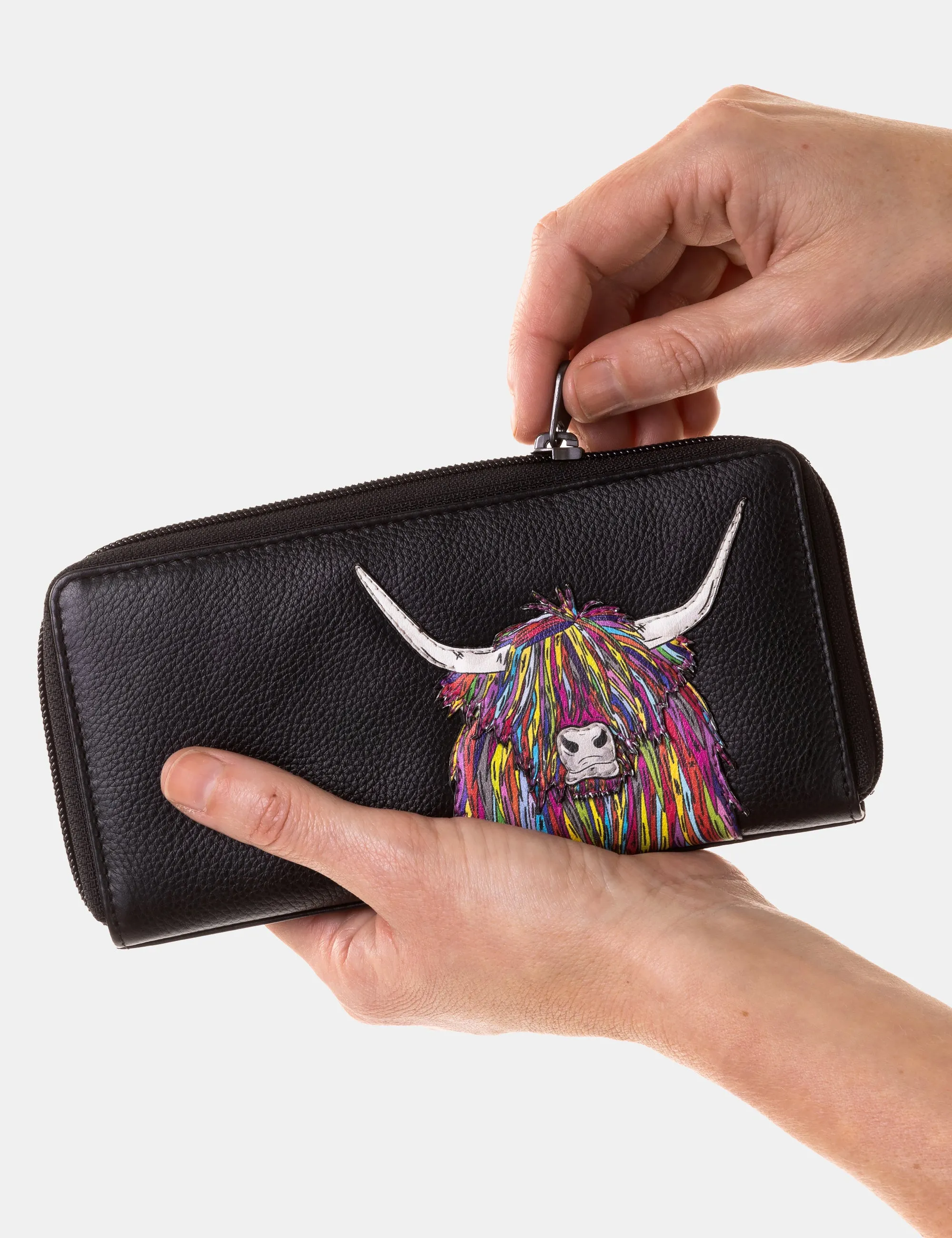 Highland Cow Black Leather Zip Round Purse