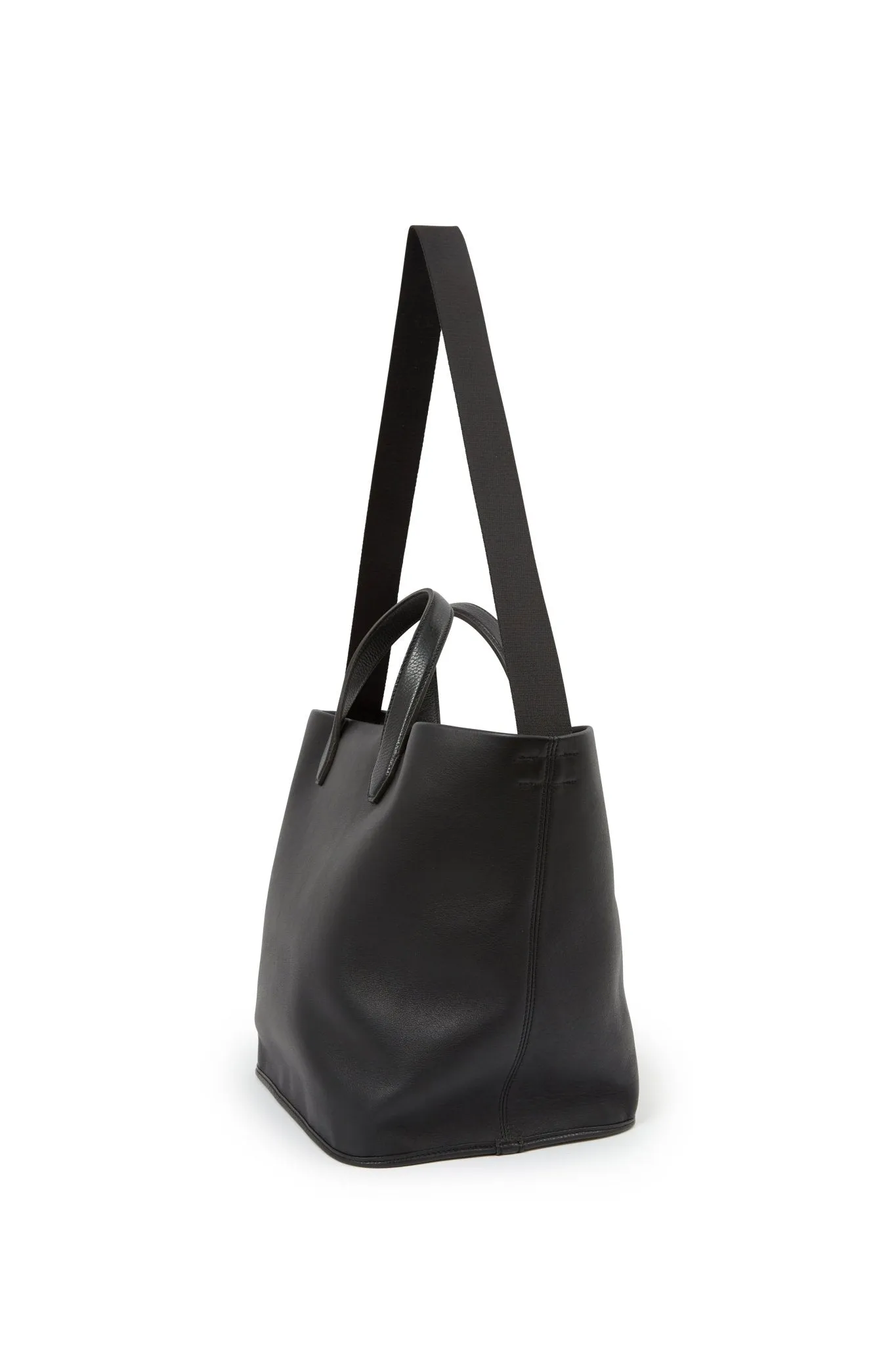 JANEL ITALIAN LEATHER BUCKET HANDBAG