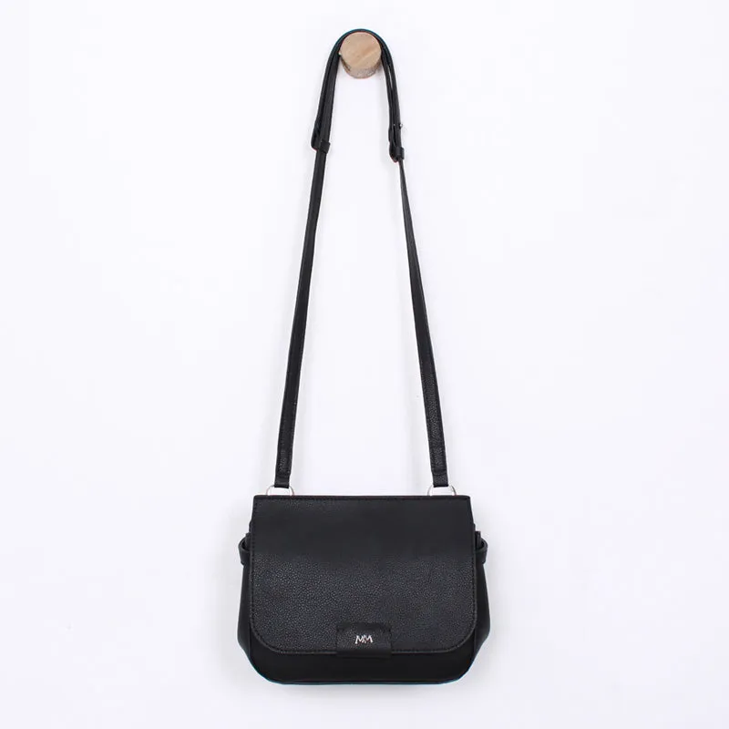 lisa black cross shoulder bag