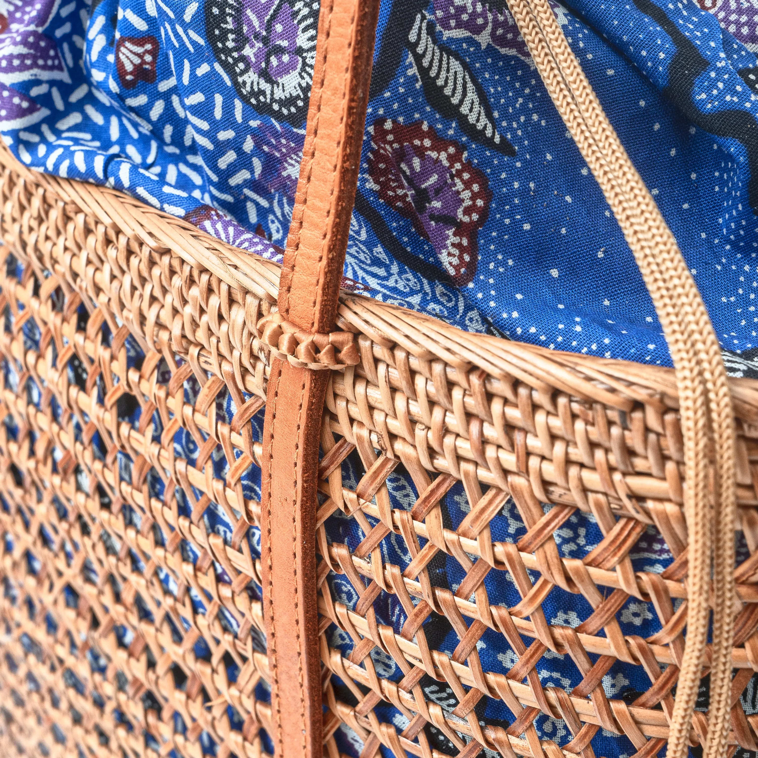 Mesh Rattan Tote Shoulder Bag