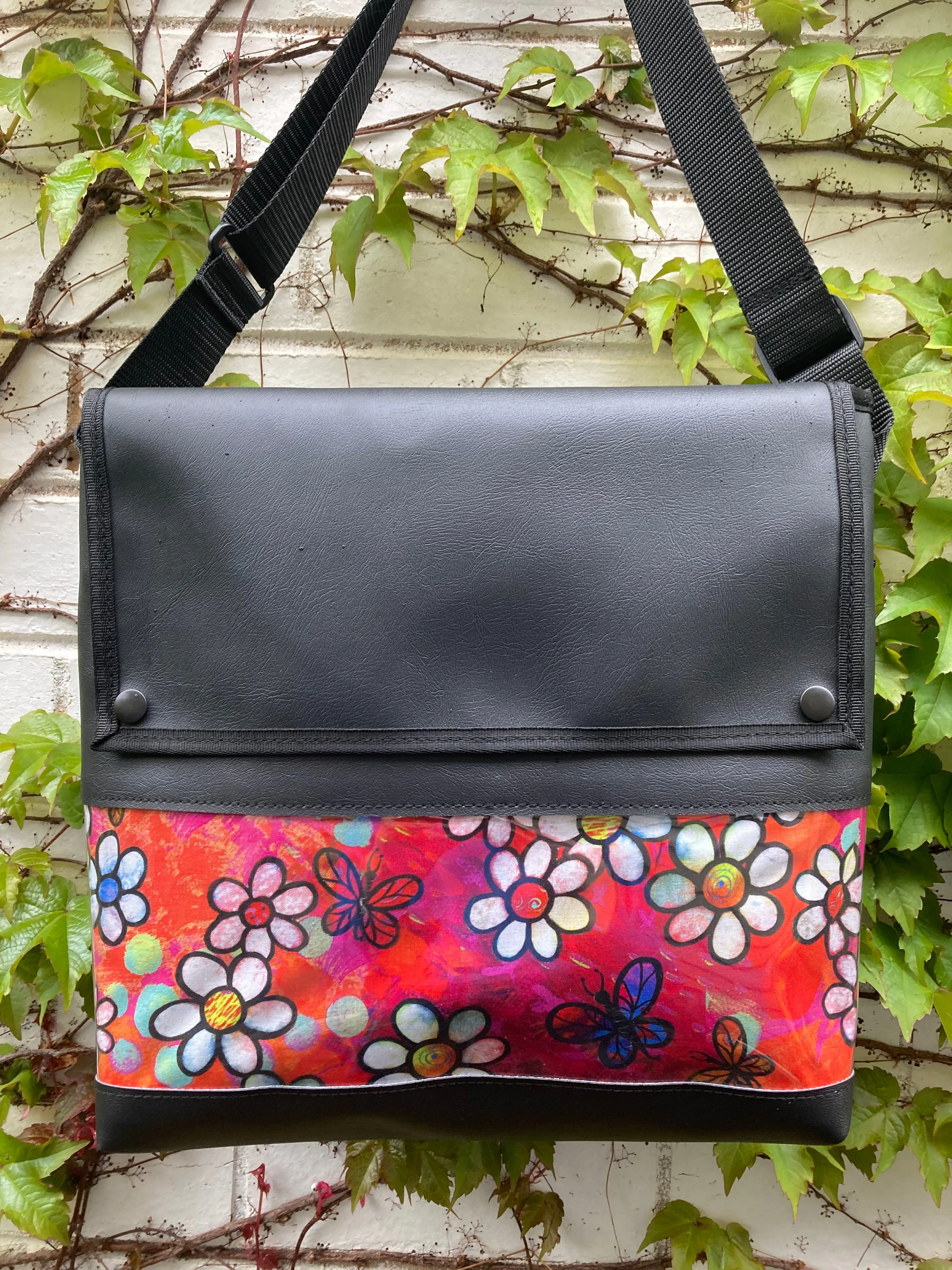 Messenger Bag - Happiness