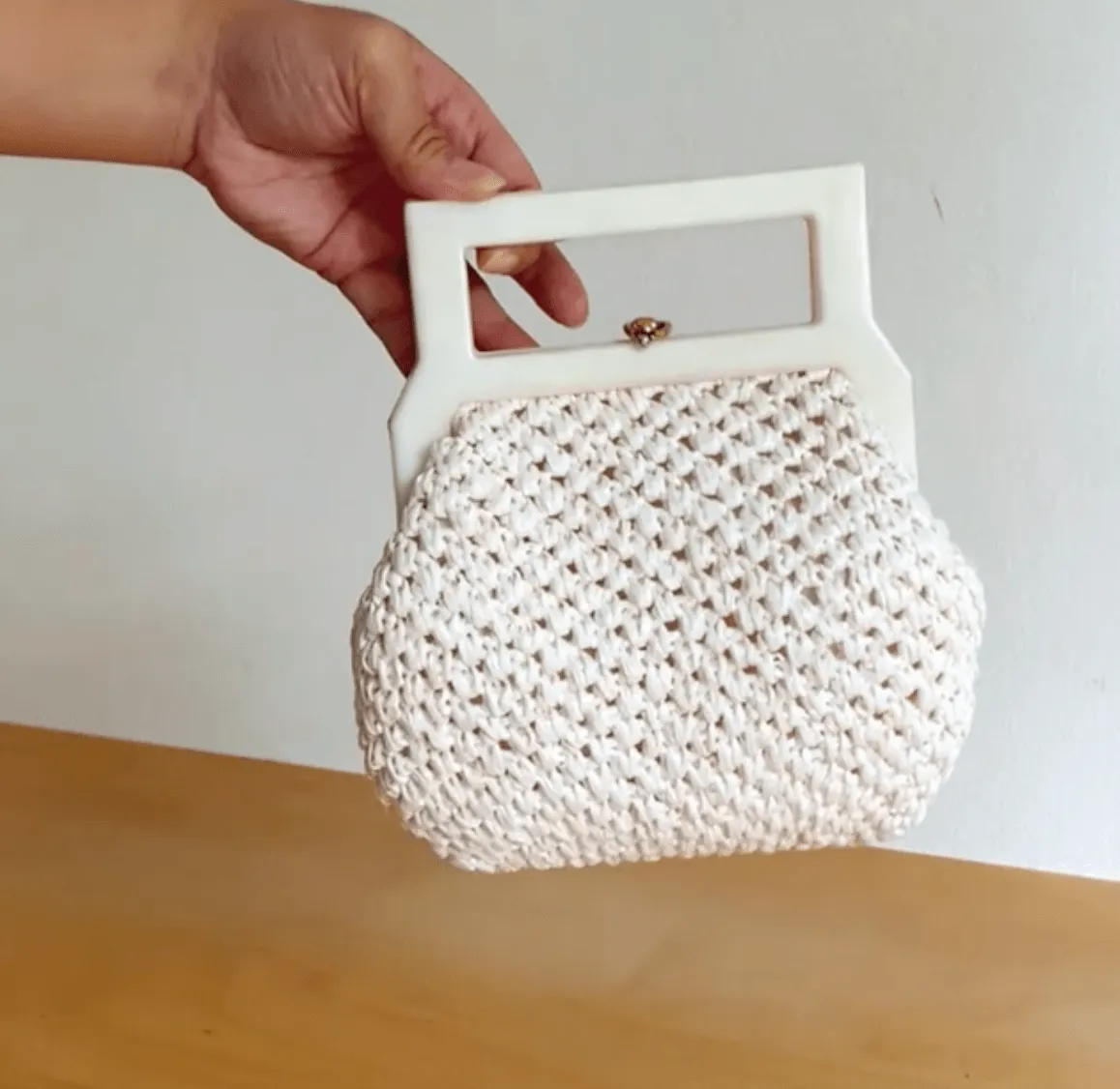 Vintage 60s White Raffia Woven Handbag